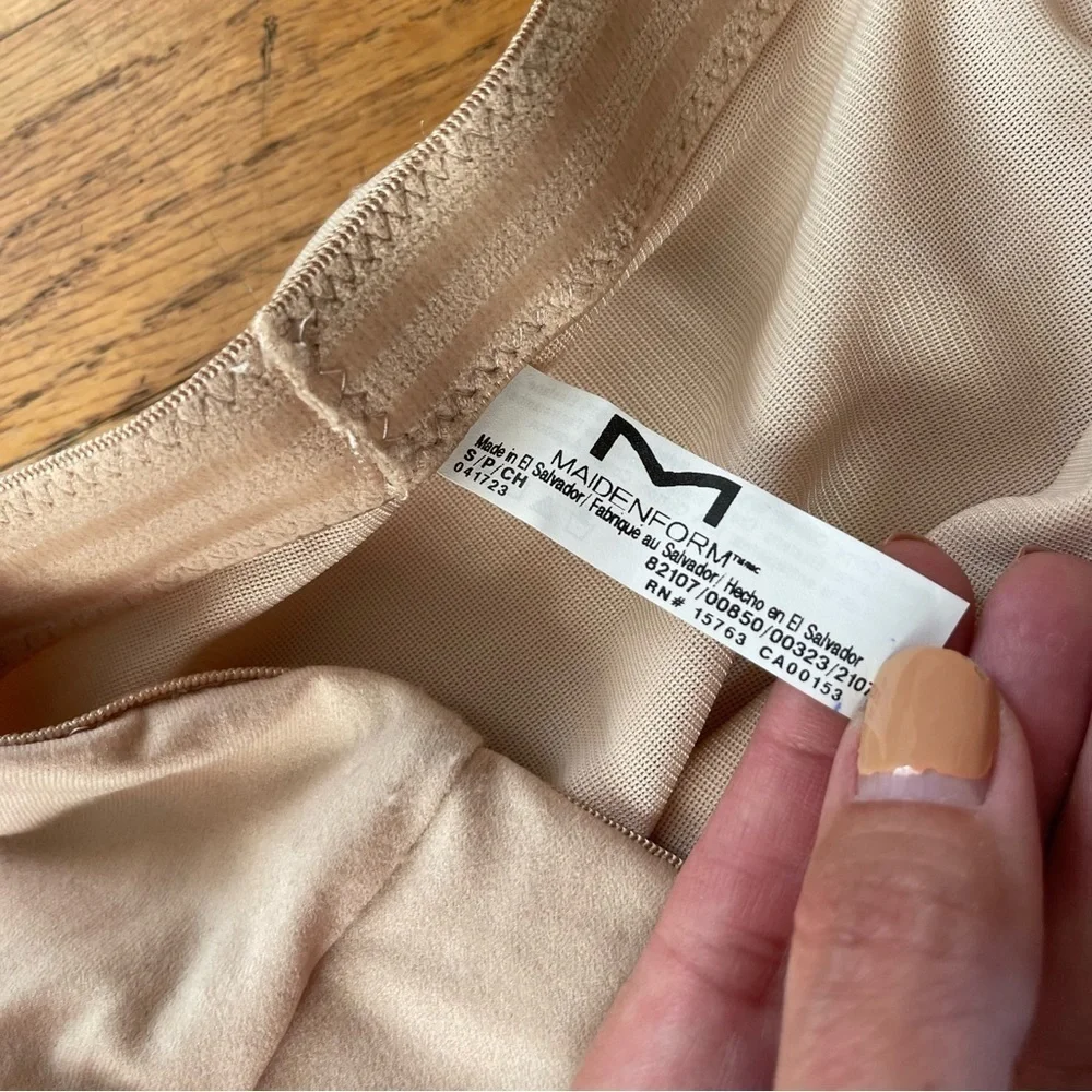 NEW Maidenform Control High Waist Boyshort FL2107 Nude Small NWT